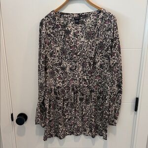 Torrid Floral Long Sleeve Blouse size 1X